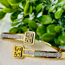Load image into Gallery viewer, Rhinestone and Meander Bracelet