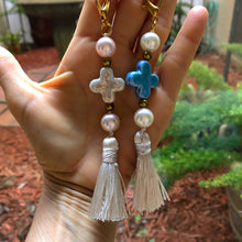 Load image into Gallery viewer, Cross Key Chains