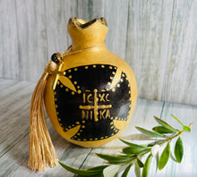 Load image into Gallery viewer, Pomegranates