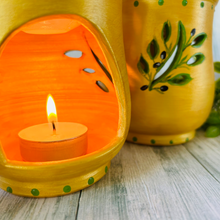 Load image into Gallery viewer, Olive Motif Tea Light Wax Melter
