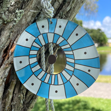 Load image into Gallery viewer, Acrylic Gouria