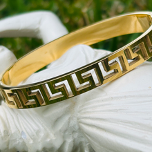 Load image into Gallery viewer, Μeander Bangle Bracelet