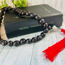 Load image into Gallery viewer, Nutmeg Aromatic Prayer Beads
