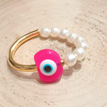 Load image into Gallery viewer, Metal and Bead Eye Bracelet
