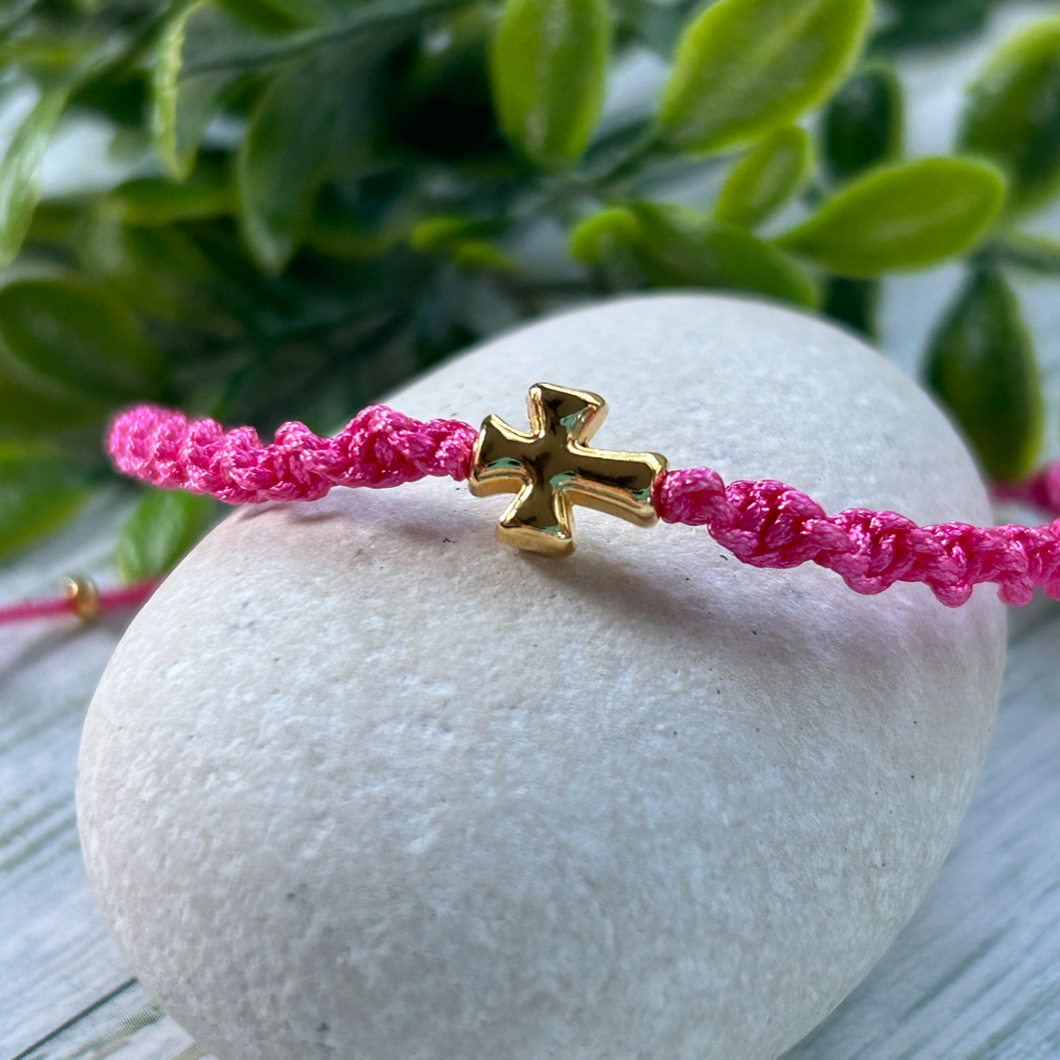 Children’s Macrame Cross Bracelet