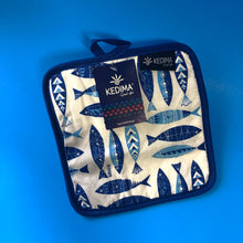 Load image into Gallery viewer, Oven Mitts and Pot Holders

