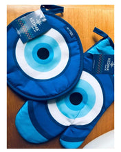 Load image into Gallery viewer, Oven Mitts and Pot Holders
