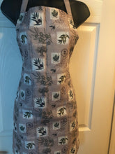 Load image into Gallery viewer, Aprons
